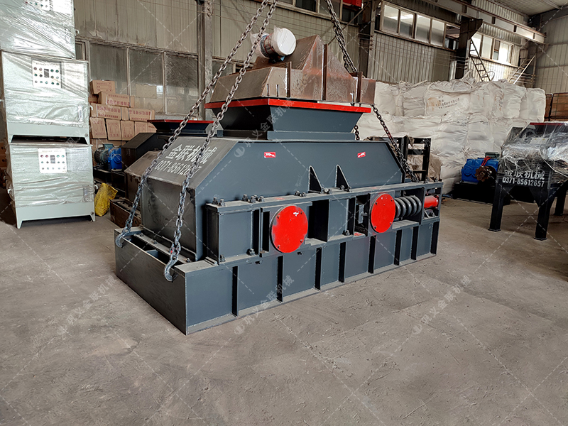 800x600中型對輥破碎機(jī)發(fā)貨圖片