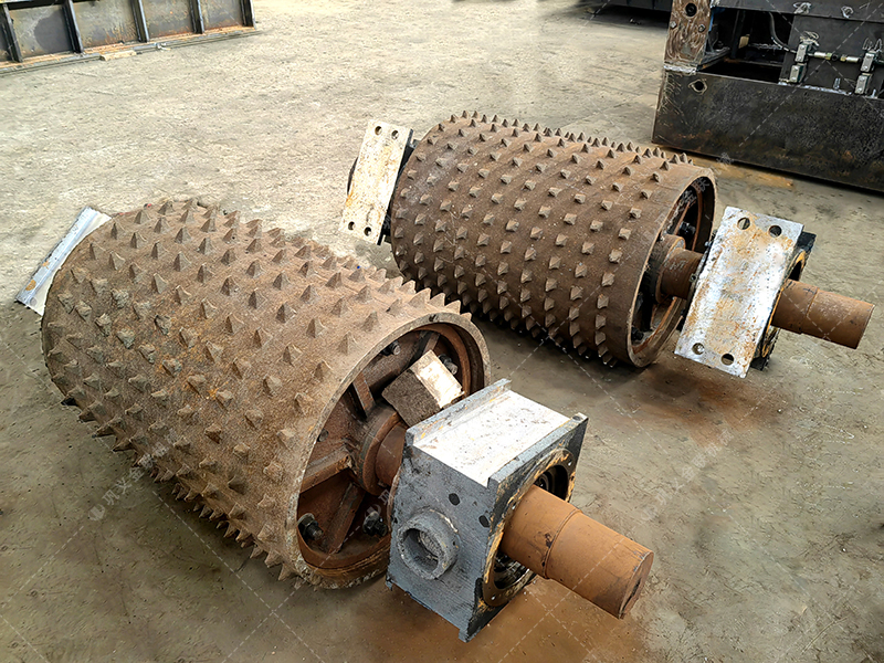 炭渣塊破碎選用雙齒輥破碎機(jī),其工作原理及優(yōu)勢(shì)有哪些？