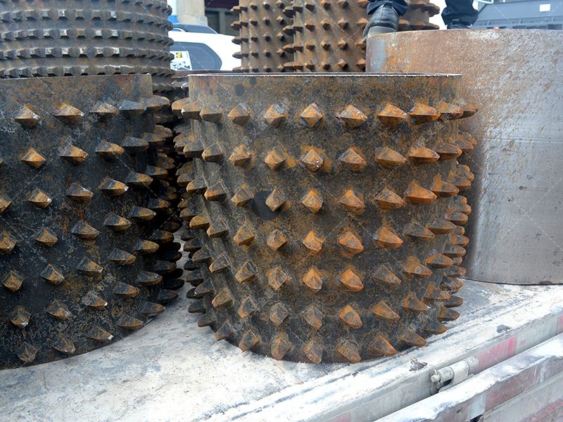 石灰石破碎生產(chǎn)線配雙齒輥合適嗎?關(guān)鍵看這2個指標! 石灰石破碎生產(chǎn)線配雙齒輥合適嗎?關(guān)鍵看這2個指標!