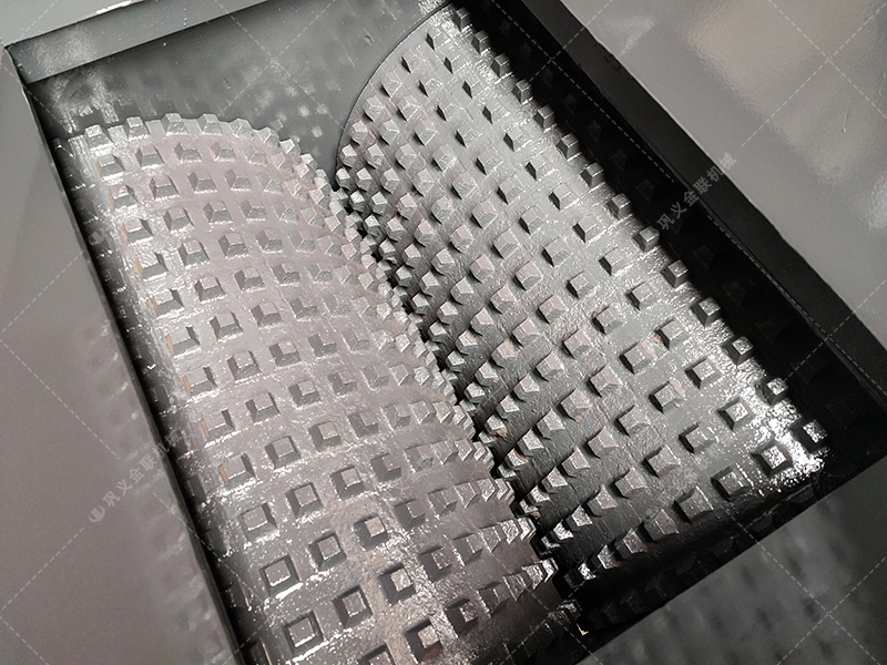 硬巖與軟巖通吃，雙齒輥破碎機(jī)的“牙齒”究竟有多鋒利？