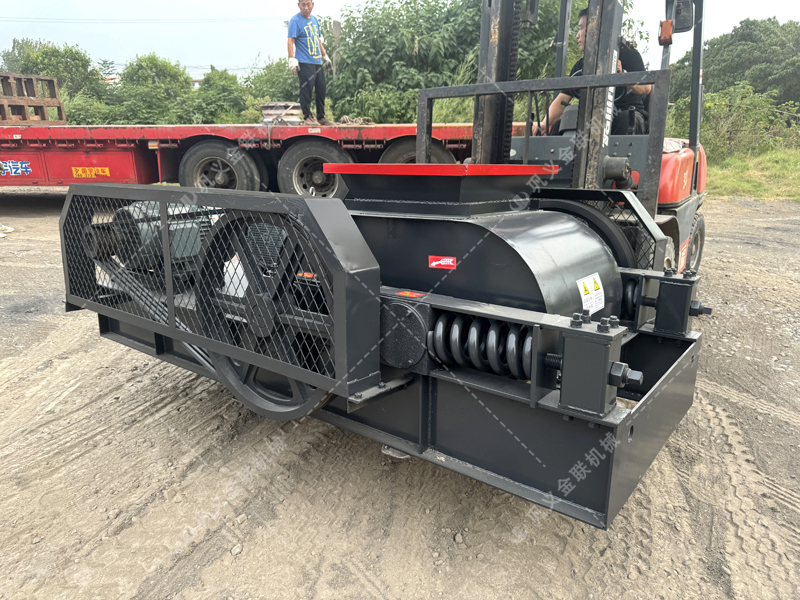 雙齒輥破碎機的獨特輥齒結構，如何同時優化破碎效果與能耗？